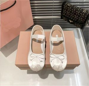 2023 A1Fashion Luxury Designer Dress Shoes Women Pink Ballet Shoes Women's Bow Shoes French SatinフラットシューズメアリージェーンフラットシューズピンクレッドサイズEUR 34-40