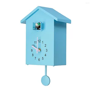 壁の時計ミニマリストのカッコウ時計自然鳥の声ペンドゥルムリビングルームとユニークなホームデコレーションサウンド