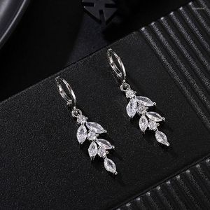 ぶら下がりイヤリングHuami Leaf Huggie Ear Clip Long Water Drop Jewelry Zircon Korean Fashion Luxury Wedding Engainge Elegant Gister