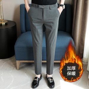 Ternos masculinos 2023 inverno de pelúcia engrossado bordado terno calça masculina moda calças quentes alta qualidade versátil negócios calças casuais
