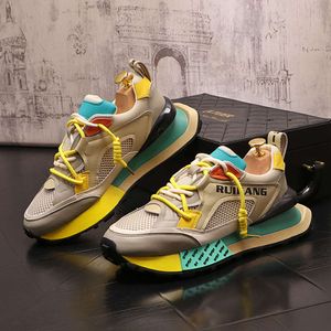 Uomini estivi Colore misto Patchwork Air Mesh Traspirante Causale Appartamenti Scarpe con plateau Mocassini Sportivi Scarpe da ginnastica Zapatos Hombre