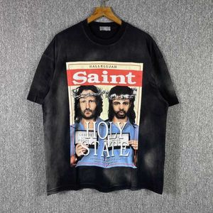 Men's Tshirts Xiaozhong Fashion Brand Saint Portrait Pattern Magazine Cover Print American Retro Distressed Loose Short Sleeve Tshirt for Men and Women