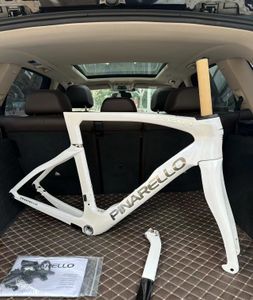 Telai bici bianchi da corsa su strada di alta qualità in fibra di carbonio telai per bici bianchi super leggeri camaleonte vernice personalizzata freni a disco telaio per bicicletta in carbonio T1000 quadro ciclistico full carbon