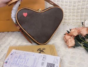 Borse a tracolla Borsa da donna Borsa firmata Love Ladies Crossbody Moda a forma di cuore Fiore marrone Borse di lusso Portafoglio in pelle Borse di design