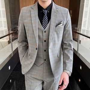 Мужские костюмы мужской костюм формальный бизнес-клетчатый пиджак. Случайный мужской мужской брюк