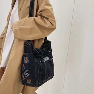 Abendtaschen Y2K Denim Schulter Leinwand Stickerei Weibliche Pakete Große Kapazität Freizeit oder Reisetasche Für Frauen Buch 231101