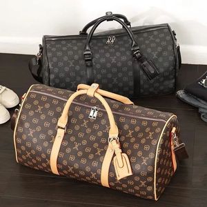 Travel Duffle Bag Classic Casual Tote Fashion Travel Bag Keepall Bandouliere Luxury Monograms Monograms Mode Men Men Designer Bugge большой емкость багажные сумки 55см