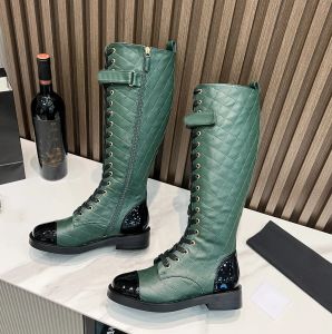 Designer Boots Chain Ankel Boot Women Hårdvarubokstänger Stövlar Pouch Battle Shoes Rubber Sole Winter Platform LACE-UP LATTICE TOOSTIES SKO