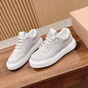 MiUi Shoe autentica Mius in pelle spessa Solina Sport casual Sports Versatile Scarpe bianche sporche scarpe da donna sporche