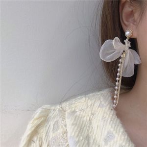 Angel White Bow Tie Stud Earring Long Pearl Tassel Ear Pendant Womens Vintage Design Koreansk stil lyxörhängen Enkla charmgåvor Örtillbehör