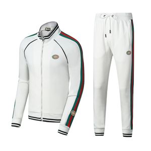 5 Мужские спортивные костюмы Дизайнерские дизайнерские мужские спортивные костюмы роскошные мужские спортивные костюмы с длинным рукавом классический карман модный карман беговой случайные наряды для одежды.