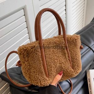 Shoulder Bags Cute Women's Small Handbag Candy Color Artificial Fur Soul Cross Body Bag 2023 Winter Trend Women's and Bag Luxury Brands and Bagsstylisheendibags