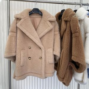 Damenjacken RosEvans Frauen Teddybär Cape Kurze Frauen Dicke Mode Kamelfell Teddy Silhouette Revers Wollmantel Lose Passform Herbst Winter 231102