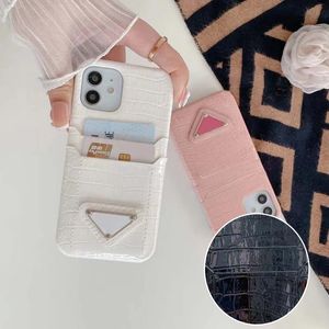 بالنسبة إلى iPhone 15 Pro Max Case ، فإن مصمم الحالات iPhone Case Apple iPhone 14 Plus 13 12 11 Pro Max X XS XR Luxury Triangle P حامل بطاقة ائتمان مزدوجة الرجال