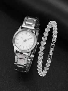 Womens Watches 2st Set Fashion Women Dress Luxury Crystal Armband Quartz Wristwatch For Silver Casual Watch 231101