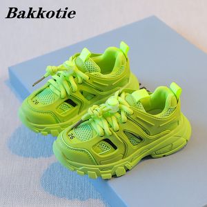 Sneakers Kids Sneakers Autumn Winter Boys Buty Buty prowadzące sportowe dzieci dzieci ciepłe oddychanie dziewczynki Fash Modna podeszwa 230331