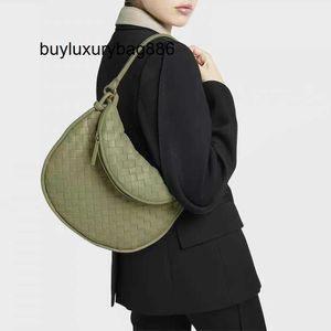 Luxury Bags Bvs Cowhide Woven Underarm Bag Twin Runway Style Fashionable and Versatile One Shoulder Portable Large Capacity Genuine Leather Women's