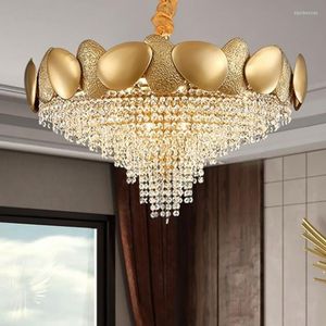 Chandeliers Light Luxury Postmodern Lamp Personality Designer de arte criativa Modelo de ponta El Living Room Crystal Candelier