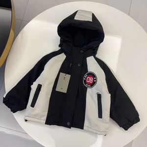 후드가있는 어린이 코트 아기 옷 아이 디자이너 재킷 유아 후드 티 소년 여자 재킷 럭셔리 새로운 스타일 문자 편안한 따뜻한 100% 면화