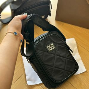 Casaul Erkekler Klasik Tasarımcı Bel Çanta Crossbody Bumbag Naylon Canvas Fanny Pack Kamera Postman Pocket Erkek Kadınlar Börek Mark Kemer Çantaları Serseri Para Çanta Cüzdanları