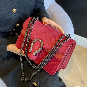 Outlet Factory Women Occhy Borse 5 Colori inverno Borsa a catena in velluto invernale Classic Hitchhiking Stitch Borse a strisce Sweet Retro Buckle Women Borse 829-2#