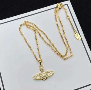 Pendant Neckor Designer Letter Viviennes Chokers Luxury Women Fashion Jewelry Metal Pearl Necklace Cjeweler Westwood 4005ESS