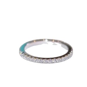 Band Rings Luxurys Designer Jewlery For Women Simple Sense Sterling Silver Ring Ladies Classic Sixclaw Diamond Designer Ring Birthday Present Kvinnlig årsdag
