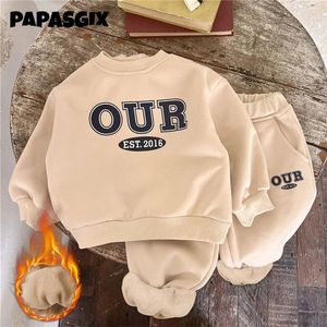 Conjuntos de roupas de inverno bebê menino menina crianças pulôver moletom simples algodão sólido calças esportivas 2pc crianças roupas 231102