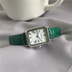 Kvinnors klockor Retro Classic Casual Quartz Dial Leather Strap Band Rectangle Clock Fashionable Wrist for Women 231101