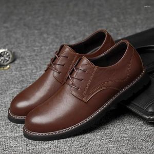 Sapatos de vestido masculinos de couro genuíno negócio casual grande confortável respirável amarrando versátil feito à mão para homem