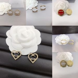 Designer Charm Stud Jewelry Fashion Womens Pearl Earring Luxury Plated Silver Crystal Heart-Shaped Pendant Ear Stud Women Letter Designers Jewlery Accessories