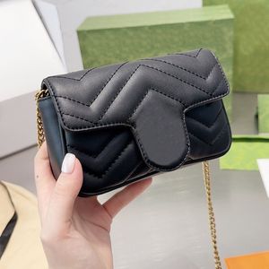 Designer Women Mini Marmant Chain Shoulder Bag Italy Luxury Brand Wavy Quilted Cowhide Leather Crossbody Bags Lady Lady Brodery Fouch Pouch Handbag 16cm