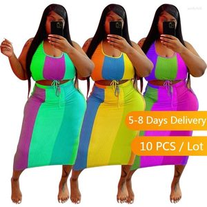 Robes de travail Articles en vrac Vente en gros Lots Côtelé Rave Outfit Femmes Streetwear Couleur Patchwork Ensembles de mode d'été 4XL Crop Top Midi Jupe Ensemble