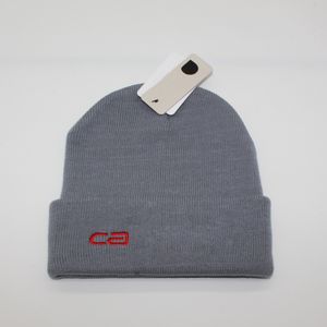 Designer stickad bomullsbrev beanie för kvinnor och män mode casual vinter hattar