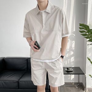 Ruos masculinos definirem o estilo coreano Solid Color Solid Casual Sleeved de 2 peças de cinco pontos 2023 verão