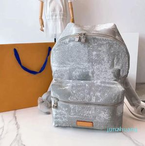 Luxurys Backpack Letter Printing Stile casual Borse di grandi dimensioni Moda Zaini di buona qualità 5 colori disponibili 33