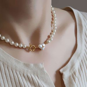 Desginer Viviene Westwoods Empress Dowager of the West Exquisite Love Pearl Necklace For Women Enkel och mångsidig high end r Designhalsband och krage kedja