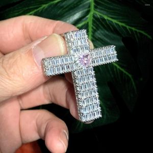 Kedjor isade ut bling rosa hjärta cz cross form hänge halsband för män kvinnor hip hop unisex klassisk alla hjärtans smycken