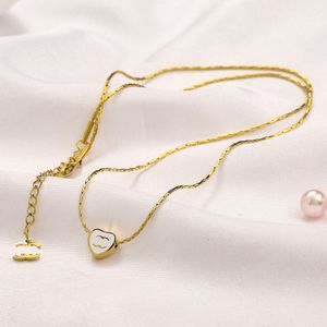 18 -karatowy designerski wisiorek dla kobiet luksusowy styl kwadratowy naszyjnik z literą wysokiej jakości łańcuchy biżuterii