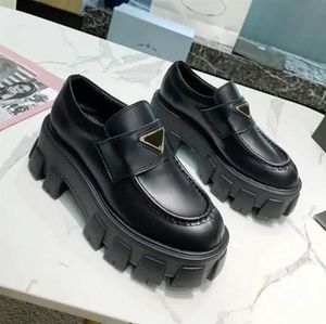 Tasarımcı Loafers monolit fırçalanmış deri kadın tasarımcı loafers ayakkabıları kadınlara kayma tıknaz lüks lüks moda pabucu sole platfrom yürüyüş partisi düğün 42