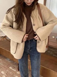 Kadın Ceketleri Sahte Kürk Kuzunuk Palto Kadın Kore Moda Vintage Kısa Ceket Bayanlar Sonbahar Kış Kırıştı Uzun Kollu Tek Kelime