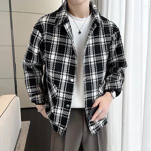 Men's Jackets Korean Plaid Vintage Buttons Shacket Checkered Coat Casual Overshirt Outerwear Fashion Streetwear Clothes Man