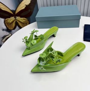 Women's Fashion Designer Shoes Sandals Fashion Pointed Flower Decoration Medium High Heels 4.5cm Show Party Dress Shoes Beach Slippers with Box 35-41