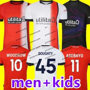 23 24 Luton Town Futebol Jerseys Kids Kit Home Away Terceiro 3º Treinamento 2023 2024 Camisa de Futebol Fan Player Versão Maillot Foot Morris _Jersey