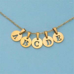 Colares pendentes de moda letra de letra inicial colar color dourado em aço inoxidável pequeno alfabeto para jóias femininas wholeasale