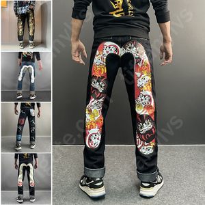 Mens byxor jeans designer jeans män europeiska och amerikanska mäns smala små raka lapp hål tiggar byxor retro mode långa lösa jeans eviserade ev jeans