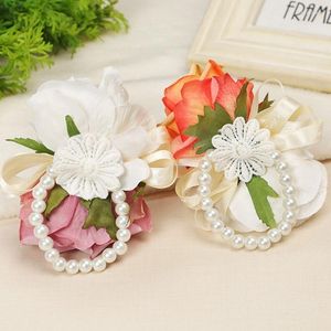 Fiori decorativi Bracciale da polso con corpetto da polso rosa artificiale con foglie verdi Perle da sposa Cinturino da polso per donna Sposa damigella d'onore