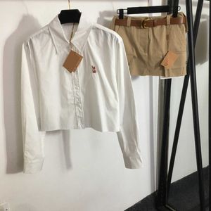 23ss スカートセットシャツショートスカートセットレディースデザイナー服胸ロゴ刺繍文字長袖シャツベルトツーリングショートハーフスカート女性服