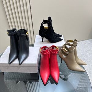 Högkvalitativa kvinnor ankelstövlar metallknapp svart ihålig snidad design stilett j0 sexiga enstaka pumpar temperament bröllop spetsig högklackad sko