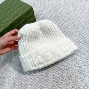 Lowe Hat 2023 Winter Beanie 정확한 편지 버전 Warm Cold Hat 공식 웹 사이트 1 : 1 양모 모자